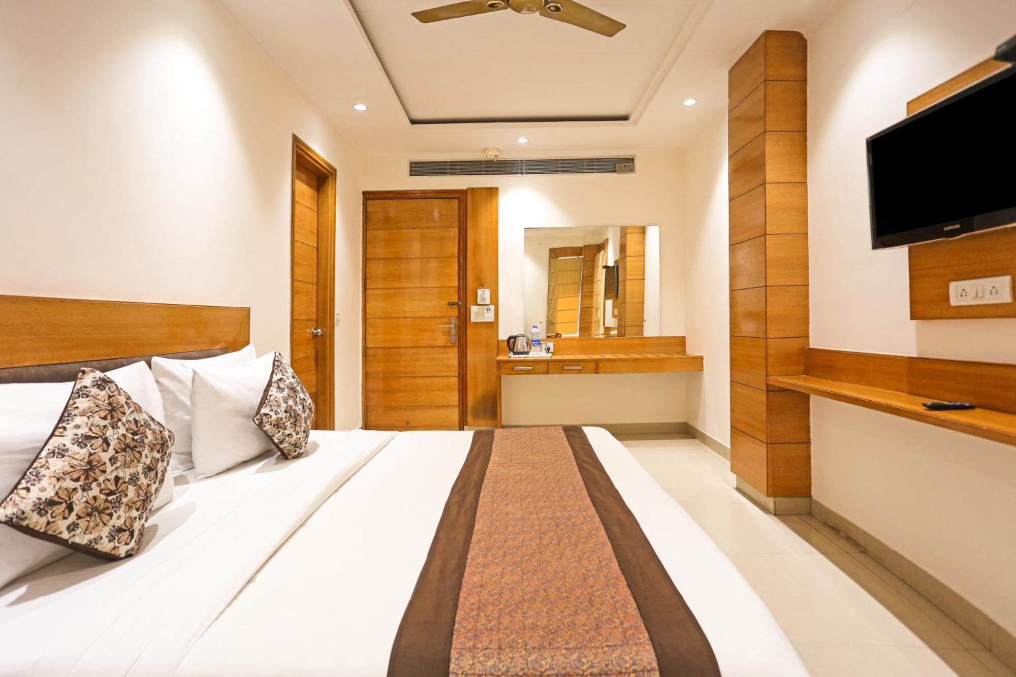 Hotel Fortuner, Karol Bagh, New Delhi Экстерьер фото